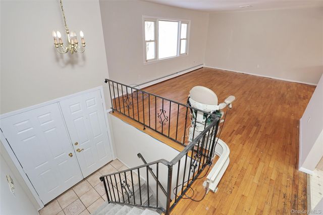 3 Brettmann Circle, New City, NY 10956