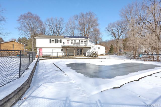 3 Brettmann Circle, New City, NY 10956