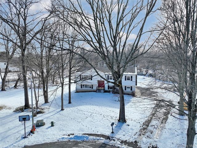 3 Brettmann Circle, New City, NY 10956