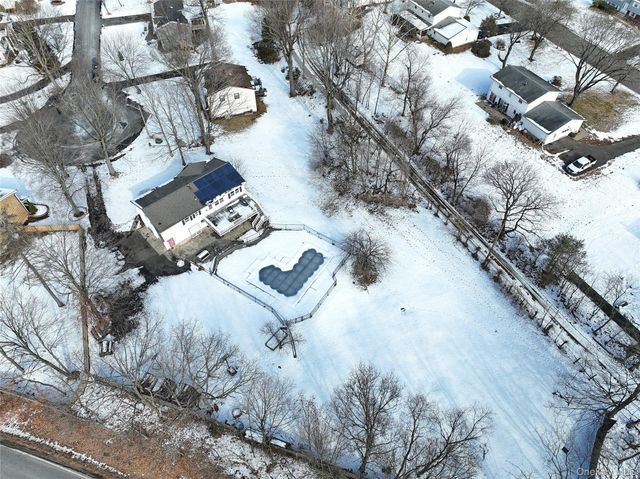 3 Brettmann Circle, New City, NY 10956