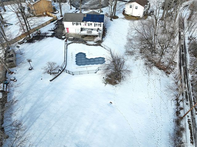 3 Brettmann Circle, New City, NY 10956