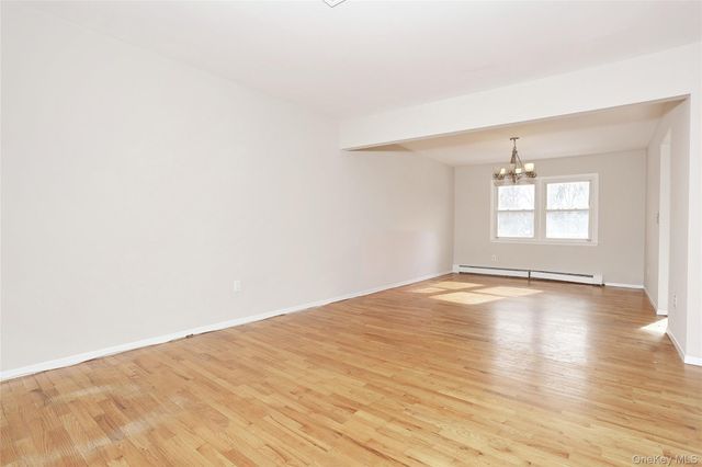 3 Brettmann Circle, New City, NY 10956