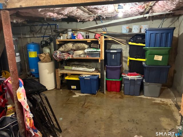 14 Mattabeseck Road, Middlefield, CT 06455