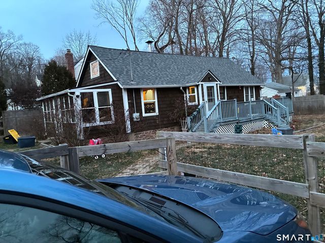 14 Mattabeseck Road, Middlefield, CT 06455