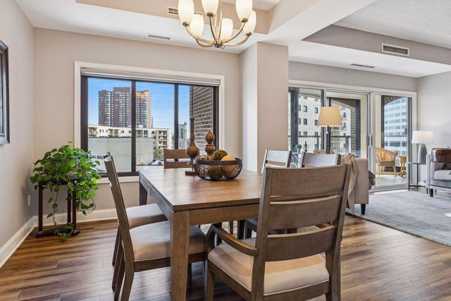 1201 Yale Place 608, Minneapolis, MN 55403