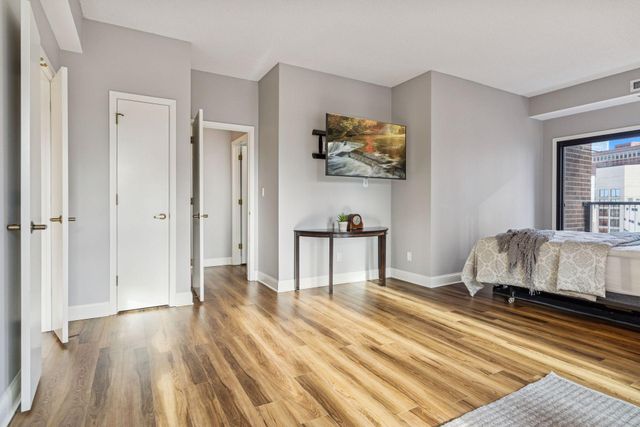 1201 Yale Place 608, Minneapolis, MN 55403