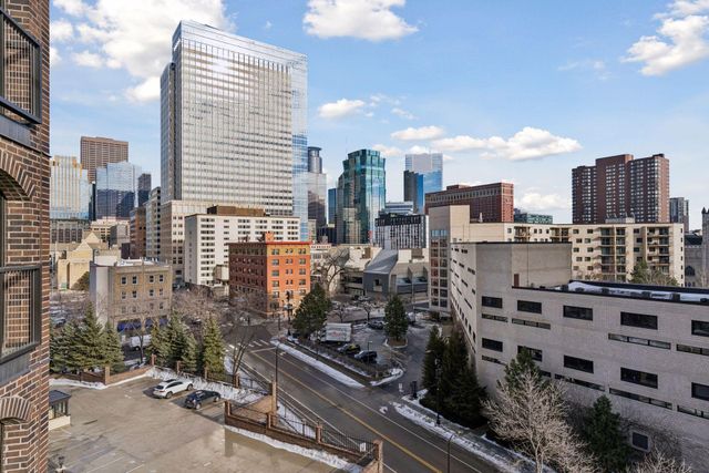 1201 Yale Place 608, Minneapolis, MN 55403