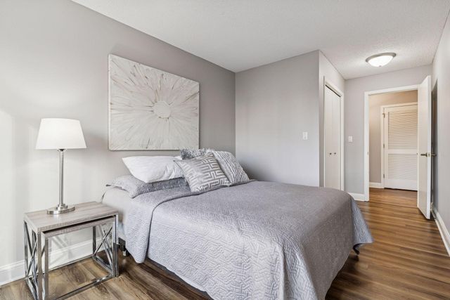 1201 Yale Place 608, Minneapolis, MN 55403