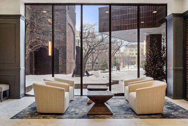 1201 Yale Place 608, Minneapolis, MN 55403