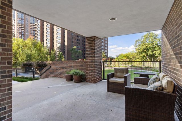 1201 Yale Place 608, Minneapolis, MN 55403