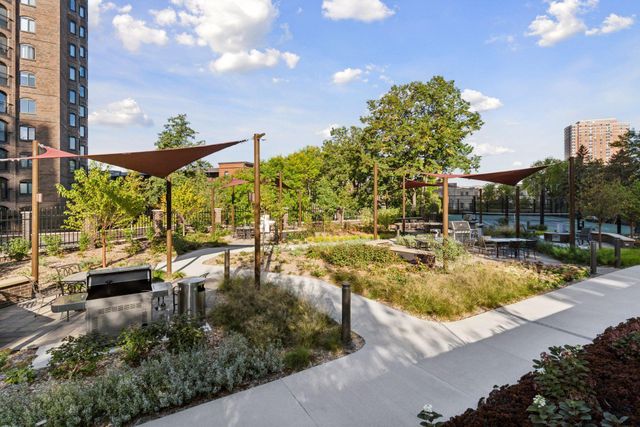 1201 Yale Place 608, Minneapolis, MN 55403