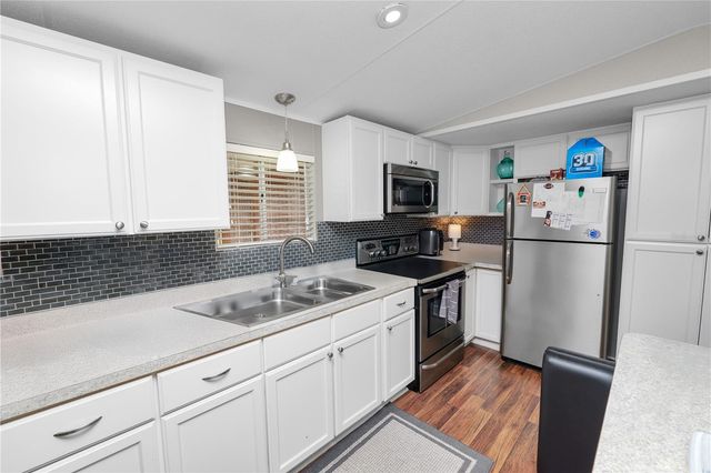 710 W SOCRUM LOOP ROAD 14, Lakeland, FL 33809