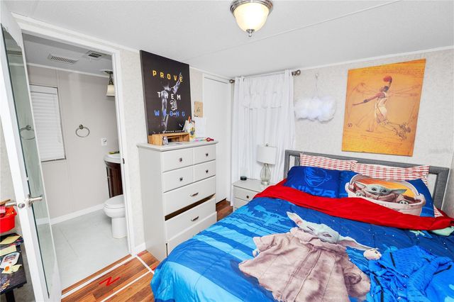 710 W SOCRUM LOOP ROAD 14, Lakeland, FL 33809