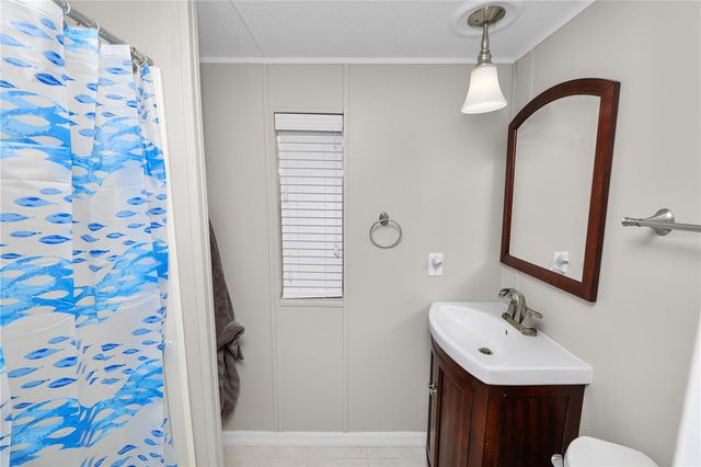 710 W SOCRUM LOOP ROAD 14, Lakeland, FL 33809