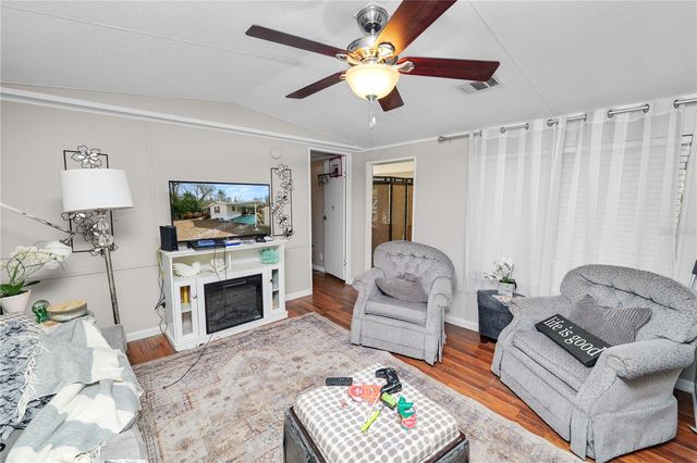 710 W SOCRUM LOOP ROAD 14, Lakeland, FL 33809