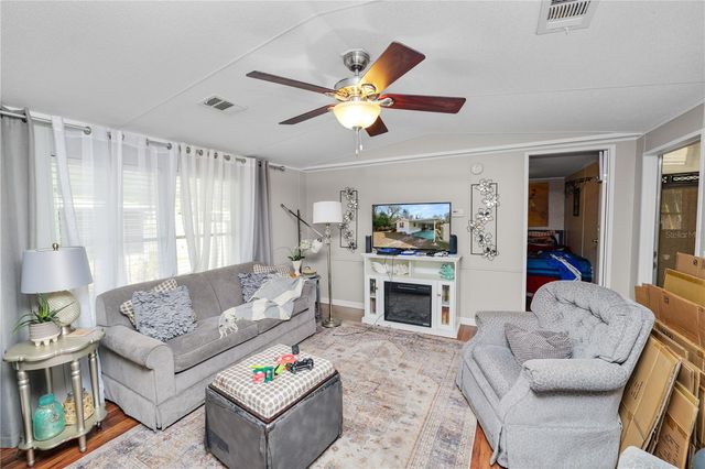 710 W SOCRUM LOOP ROAD 14, Lakeland, FL 33809