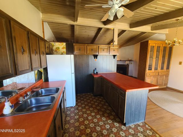 720 Stoker Avenue, Reno, NV 89503