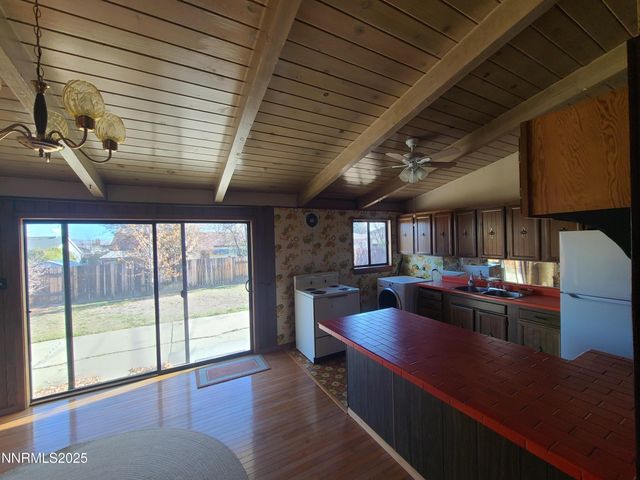 720 Stoker Avenue, Reno, NV 89503