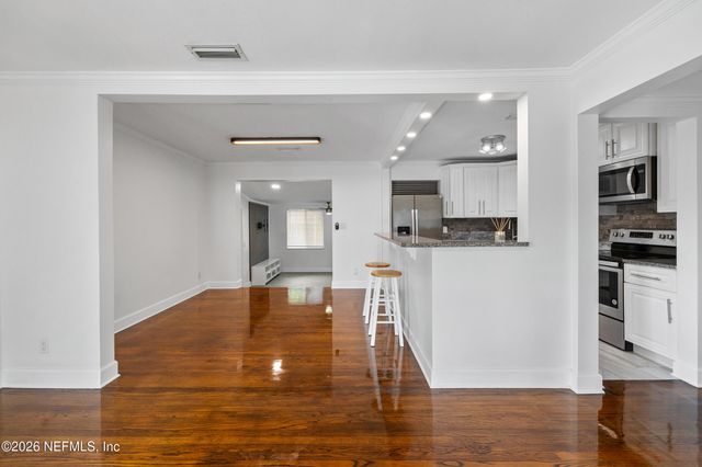 3432 TARPON Drive, Jacksonville, FL 32277