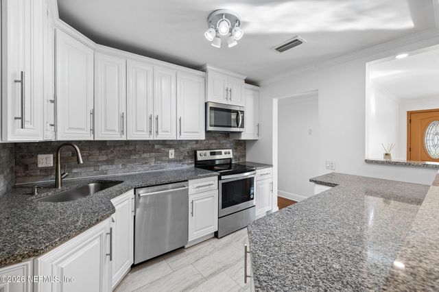 3432 TARPON Drive, Jacksonville, FL 32277