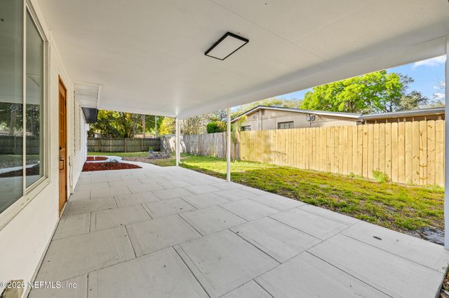 3432 TARPON Drive, Jacksonville, FL 32277