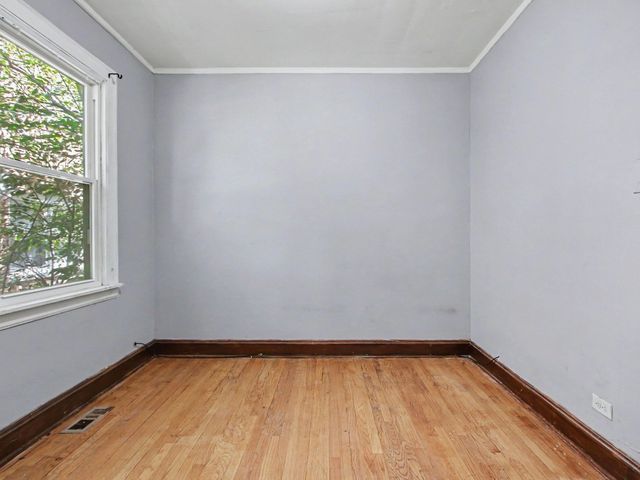 11949 S Lafayette Avenue, Chicago, IL 60628