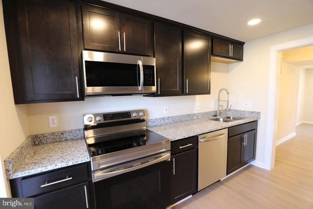 8006 HARBOR PL, Frederick, MD 21701