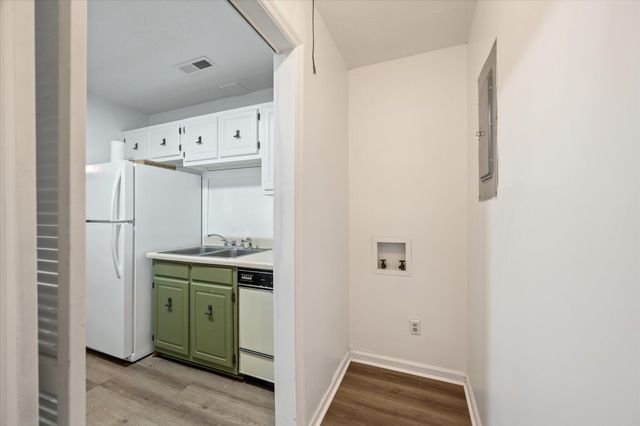 2150 Spoleto Lane B-6, North Charleston, SC 29406