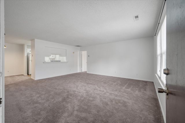 2150 Spoleto Lane B-6, North Charleston, SC 29406