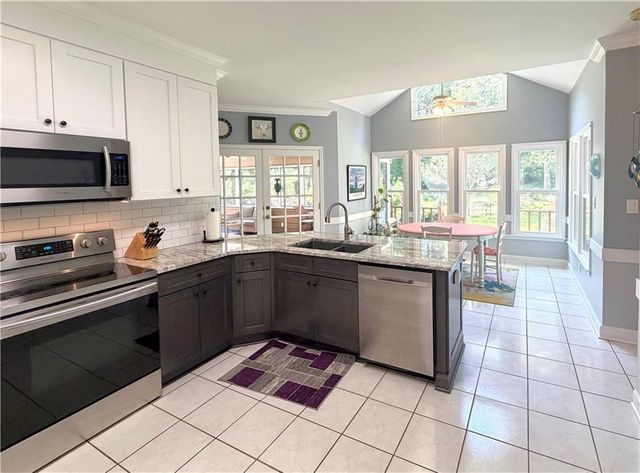 2775 Saddlebrook Way NW, Marietta, GA 30064