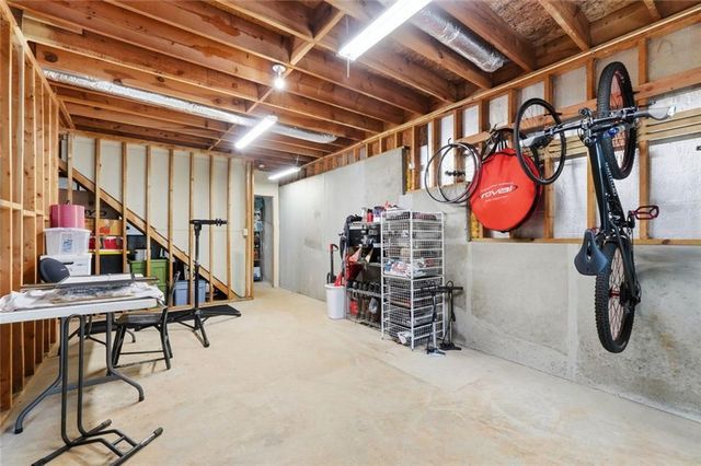 2775 Saddlebrook Way NW, Marietta, GA 30064