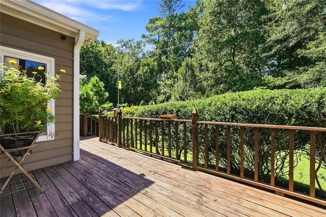 2775 Saddlebrook Way NW, Marietta, GA 30064