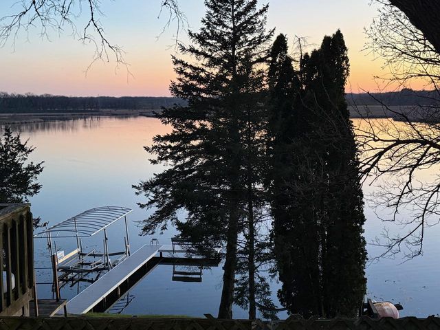 S107W34878 S Shore DRIVE, Mukwonago, WI 53149