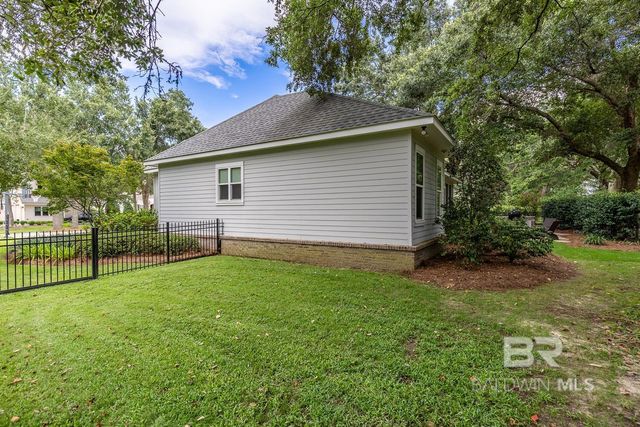 135 Mulberry Lane, Fairhope, AL 36532