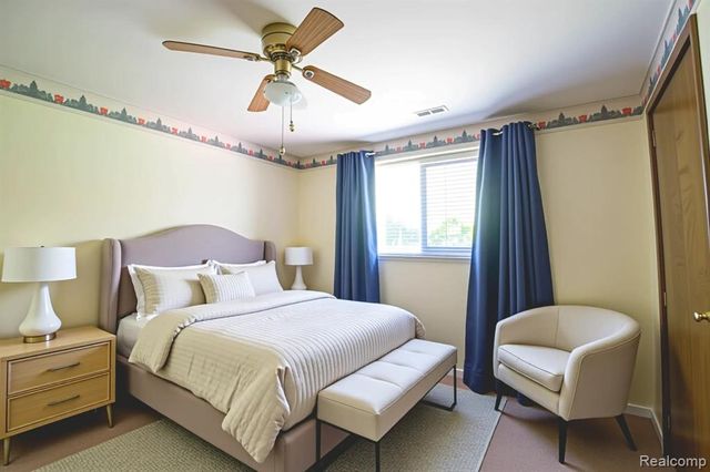 5502 Whitehaven Drive, Troy, MI 48085