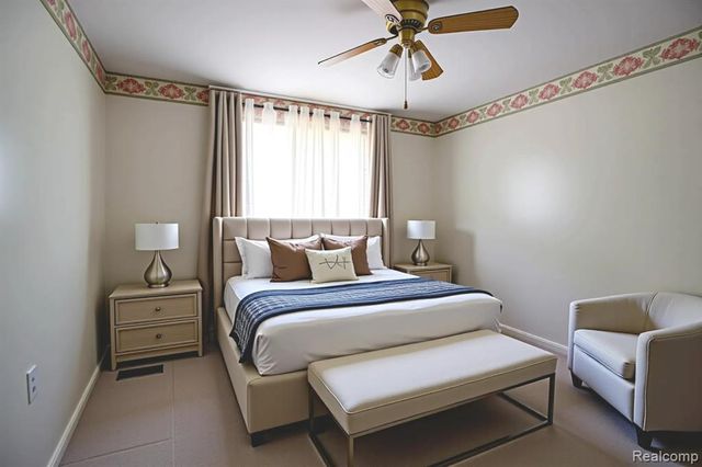 5502 Whitehaven Drive, Troy, MI 48085