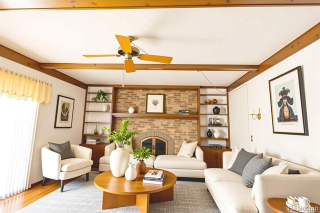 5502 Whitehaven Drive, Troy, MI 48085