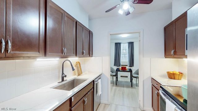 13800 Fairhill Road 203, Shaker Heights, OH 44120