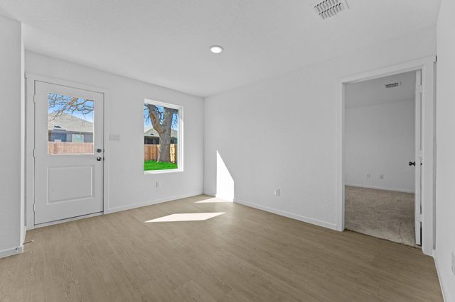 109 Ellendale PL, Fredericksburg, TX 78624