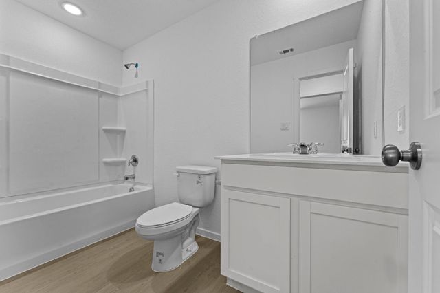 109 Ellendale PL, Fredericksburg, TX 78624