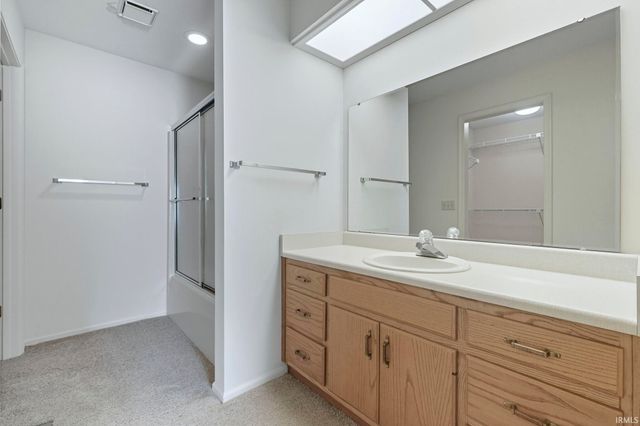 2928 Wood Knoll Lane, Fort Wayne, IN 46804