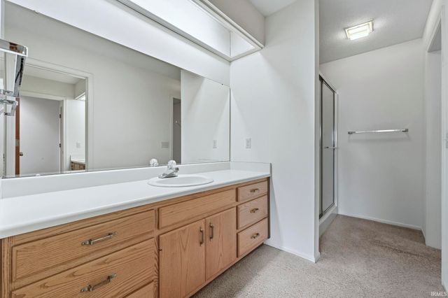 2928 Wood Knoll Lane, Fort Wayne, IN 46804