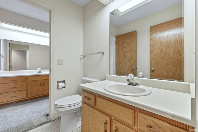 2928 Wood Knoll Lane, Fort Wayne, IN 46804