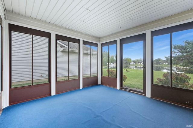 2928 Wood Knoll Lane, Fort Wayne, IN 46804