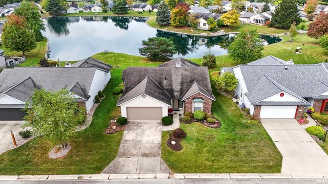 2928 Wood Knoll Lane, Fort Wayne, IN 46804