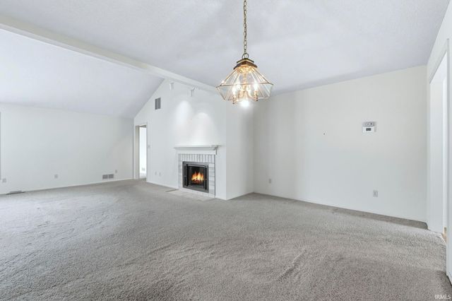 2928 Wood Knoll Lane, Fort Wayne, IN 46804