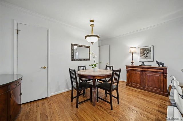 2710 Dorchester Road, Birmingham, MI 48009