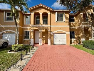 922 NW 134th Ave 0, Pembroke Pines, FL 33028
