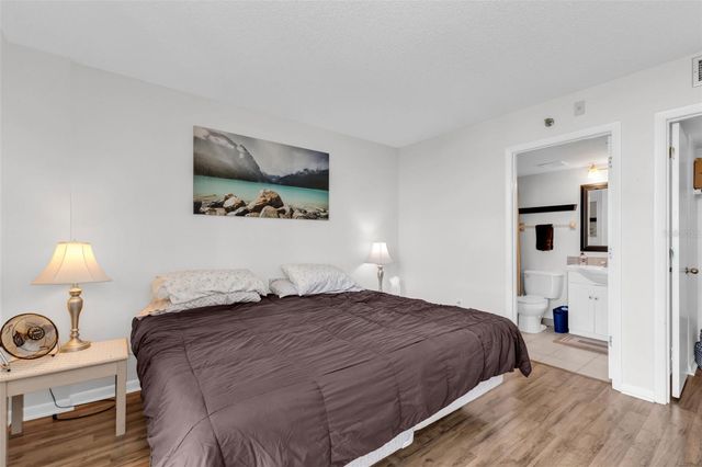 21405 OLEAN BOULEVARD 528, Port Charlotte, FL 33952