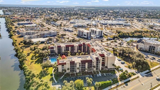 21405 OLEAN BOULEVARD 528, Port Charlotte, FL 33952